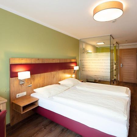 Ferienhotel Herzog Neumarkt am Wallersee Bagian luar foto