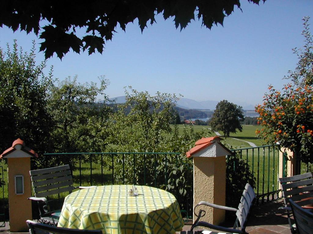 Ferienhotel Herzog Neumarkt am Wallersee Bagian luar foto