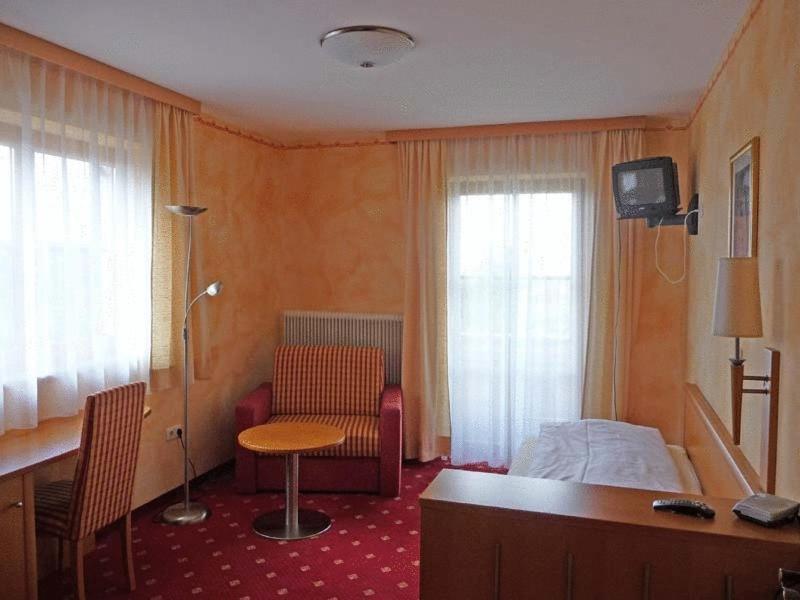 Ferienhotel Herzog Neumarkt am Wallersee Bagian luar foto